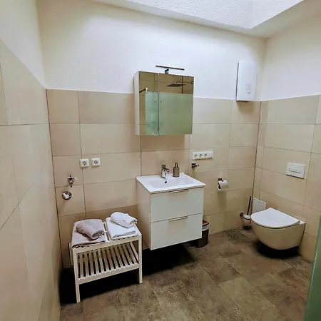 Apartment Urban Gotha-apartment Ekhof- Am Schlosspark- Parken An Der Der Tür- Barrierefrei, 900 Meter Zum Bahnhof - Wallbox Gotha