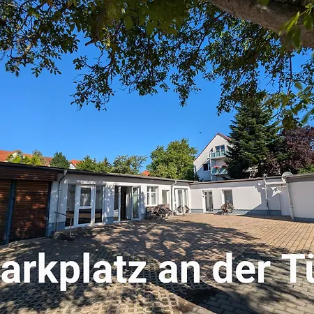 Apartment Urban Gotha-apartment Ekhof- Am Schlosspark- Parken An Der Der Tür- Barrierefrei, 900 Meter Zum Bahnhof - Wallbox Gotha