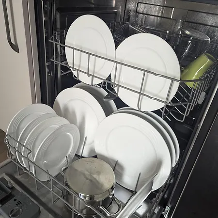 Urban Gotha-apartment Ekhof- Am Schlosspark- Parken An Der Der Tür- Barrierefrei, 900 Meter Zum Bahnhof - Wallbox Gotha