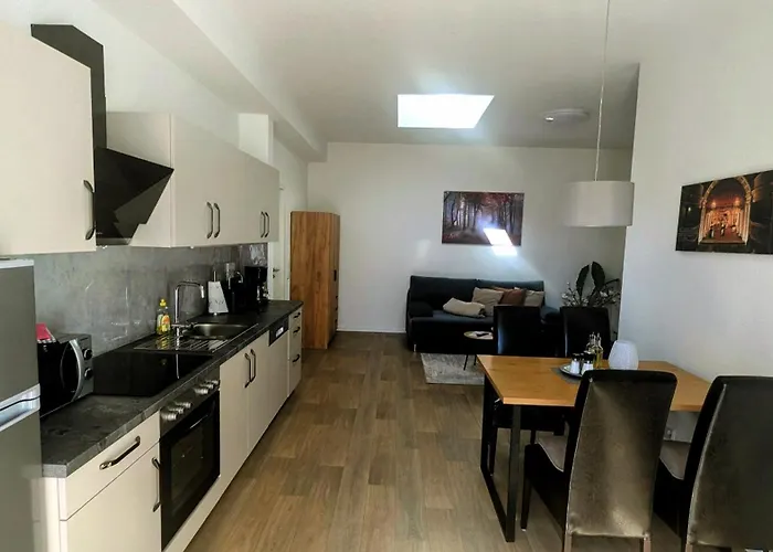 Urban Gotha-apartment Ekhof- Am Schlosspark- Parken An Der Der Tuer- Barrierefrei, 900 Meter Zum Bahnhof - Wallbox Daire *