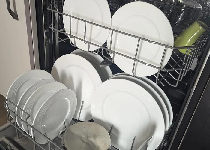 Urban Gotha-apartment Ekhof- Am Schlosspark- Parken An Der Der Tuer- Barrierefrei, 900 Meter Zum Bahnhof - Wallbox Gotha