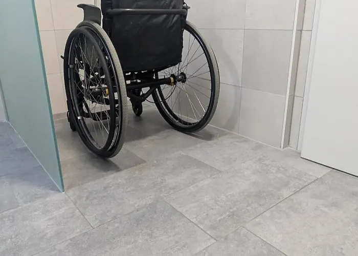 Urban Gotha-apartment Ekhof- Am Schlosspark- Parken An Der Der Tuer- Barrierefrei, 900 Meter Zum Bahnhof - Wallbox גותה